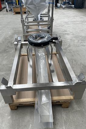 tablet container emptying station with LD PE Inliner contained tablet transfer to coater or packaging machine